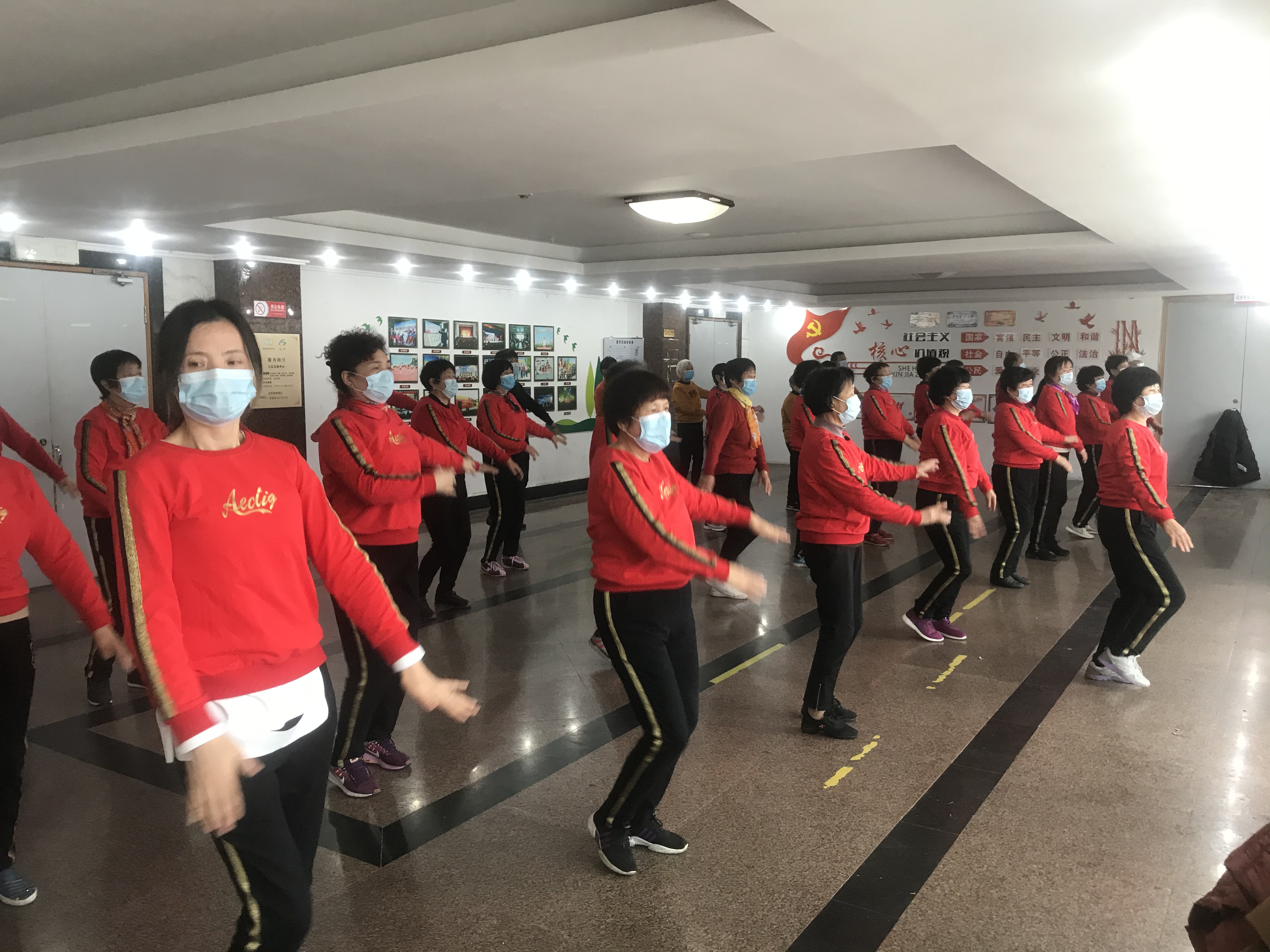 2021年龙山镇社区老年大学三北教学点舞蹈班开学啦1.jpg